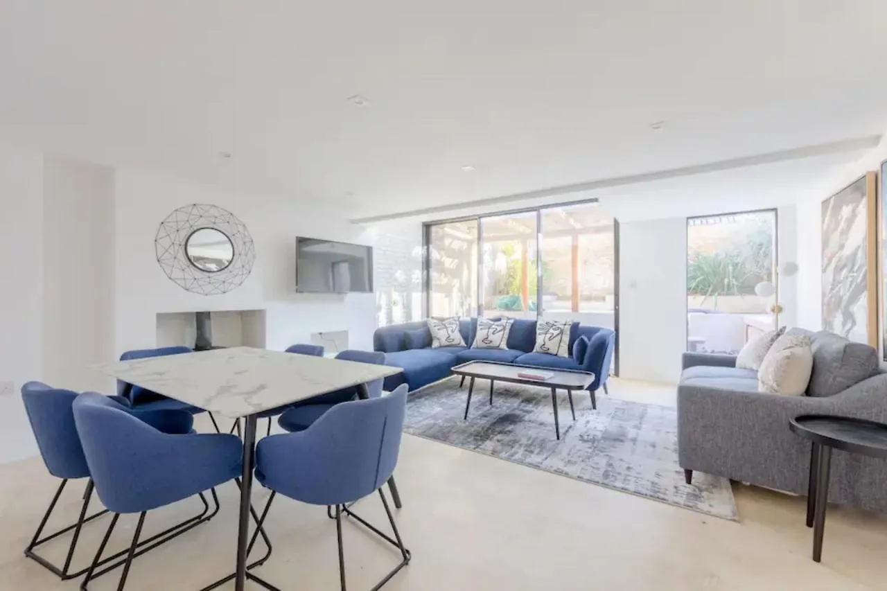 Luxury 2 Bedroom Garden Flat - Hackney London Apartment