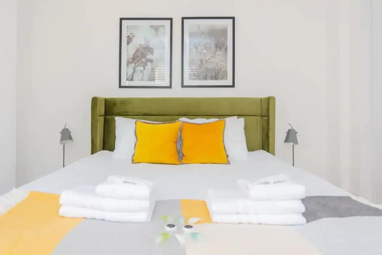 Luxury 2 Bedroom Garden Flat - Hackney London