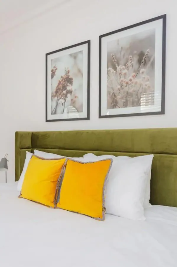 Luxury 2 Bedroom Garden Flat - Hackney London 0*,  United Kingdom