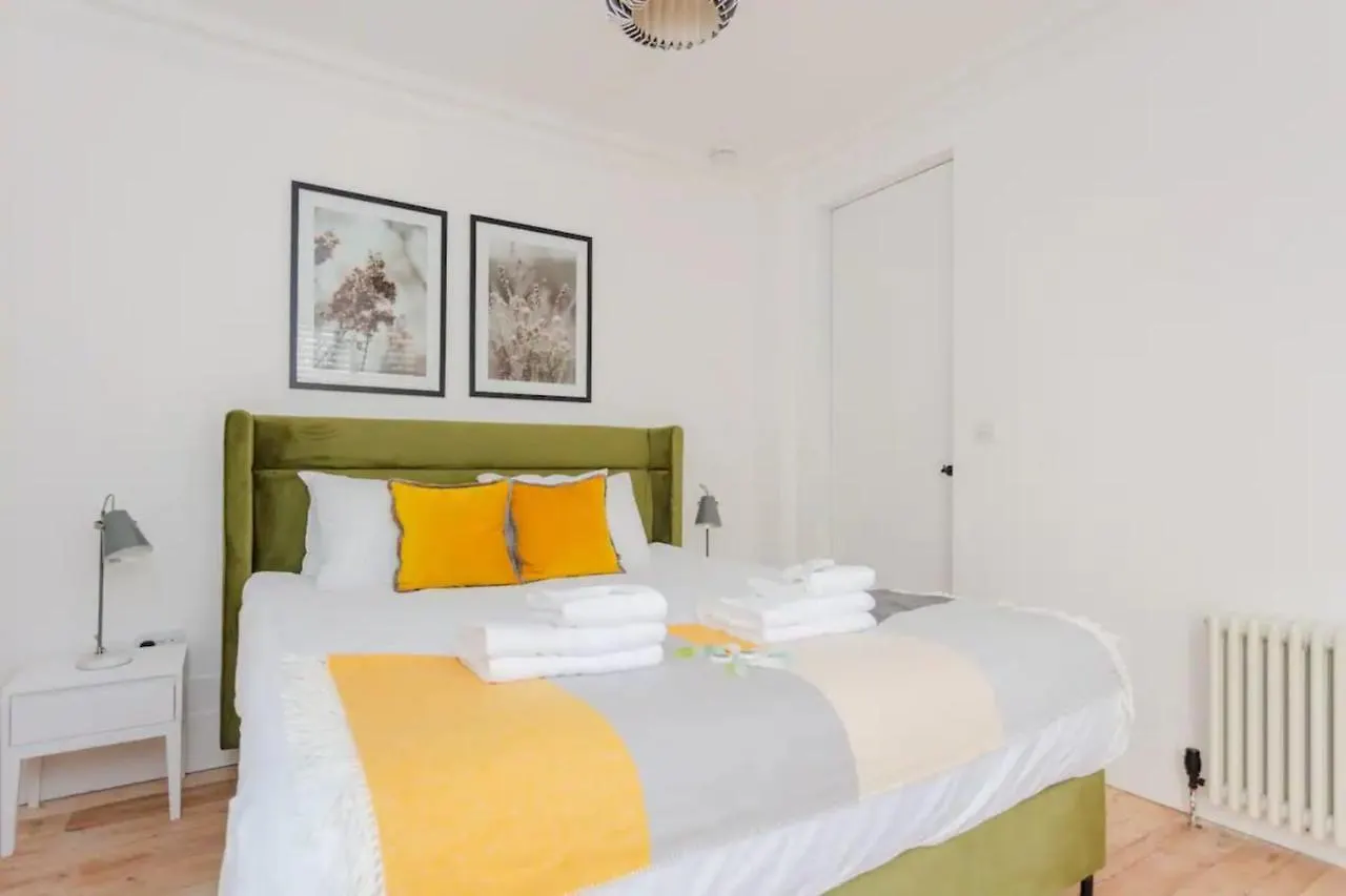 Luxury 2 Bedroom Garden Flat - Hackney London 0*,  United Kingdom